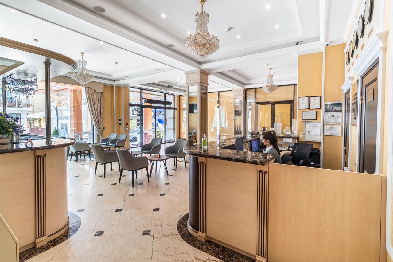 Regency Hotel Chişinǎu Buitenkant foto