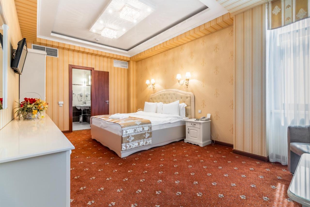 Regency Hotel Chişinǎu Buitenkant foto