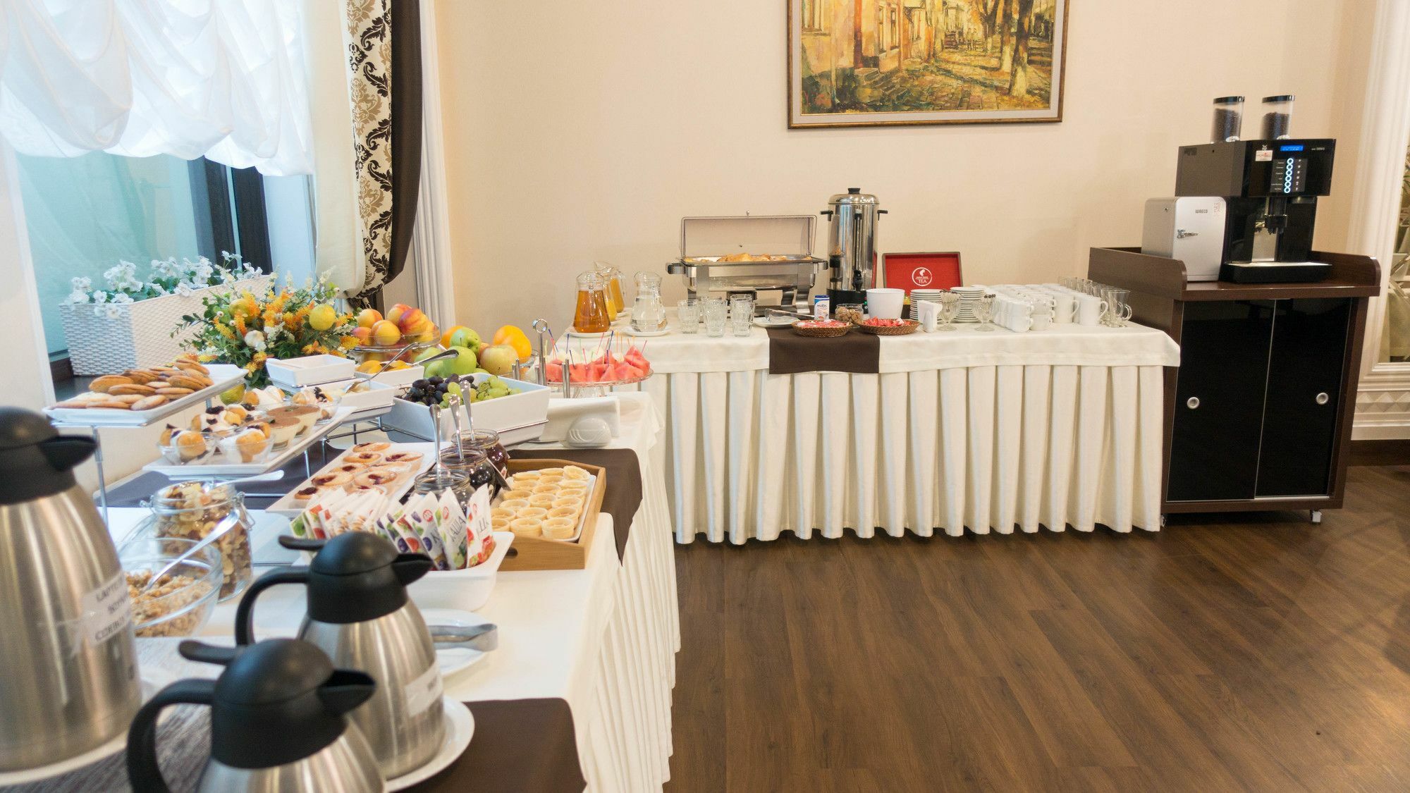 Regency Hotel Chişinǎu Buitenkant foto